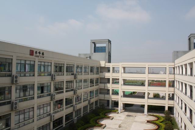 吴江开发区山湖花园小学