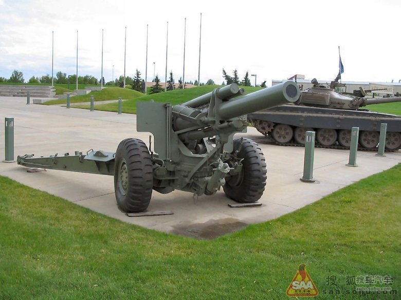 该型榴弹炮由炮身,反后坐装置和炮架等部分组成.