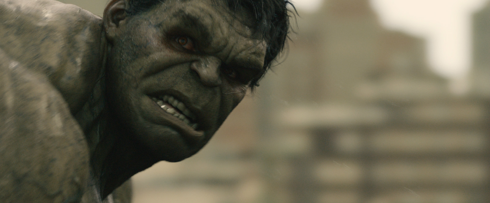 ( i>avengers: age of ultron /i>)是漫威影业出品的一部科幻冒险电影