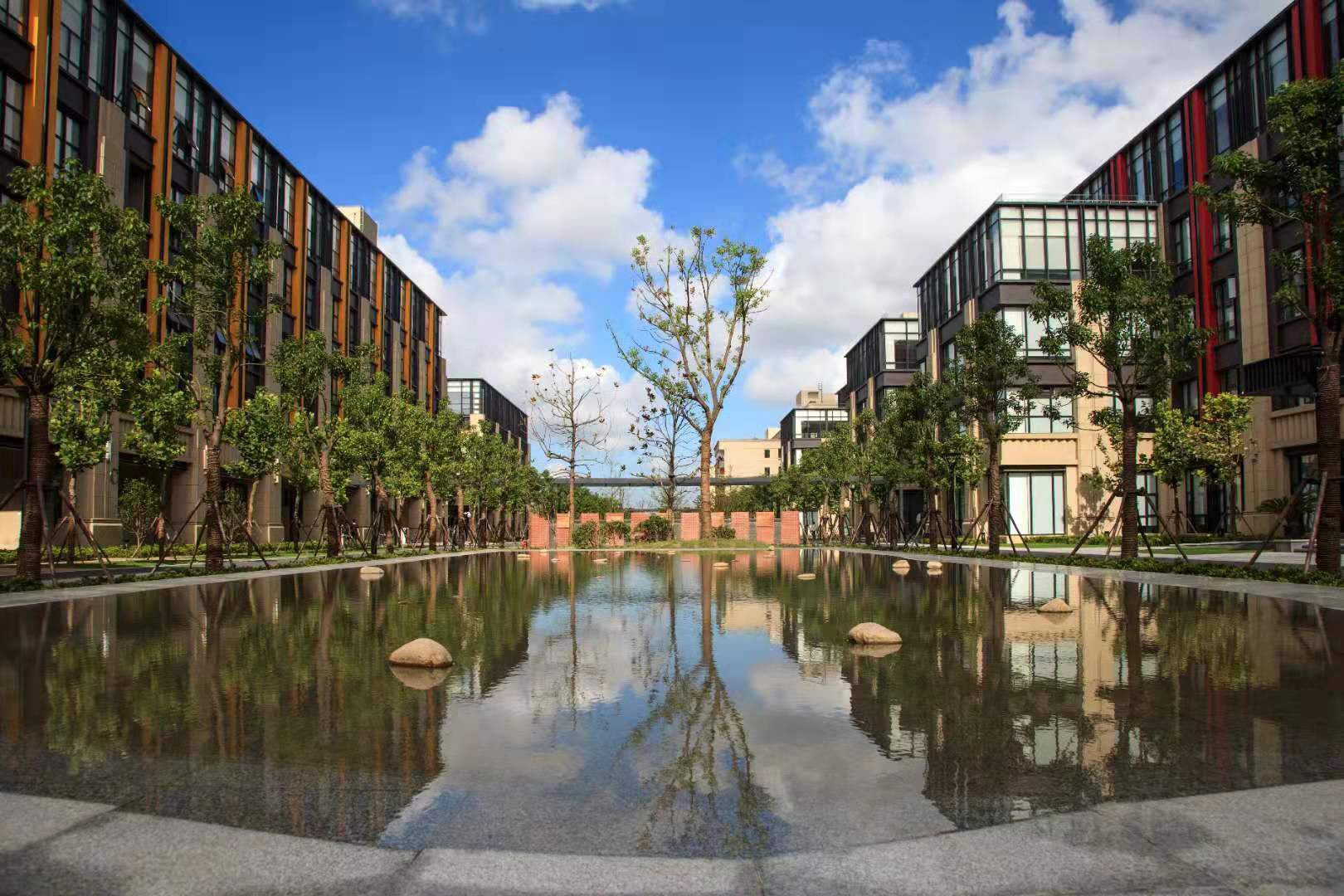  p>上海汉得信息技术股份有限公司(hand enterprise solutions co.