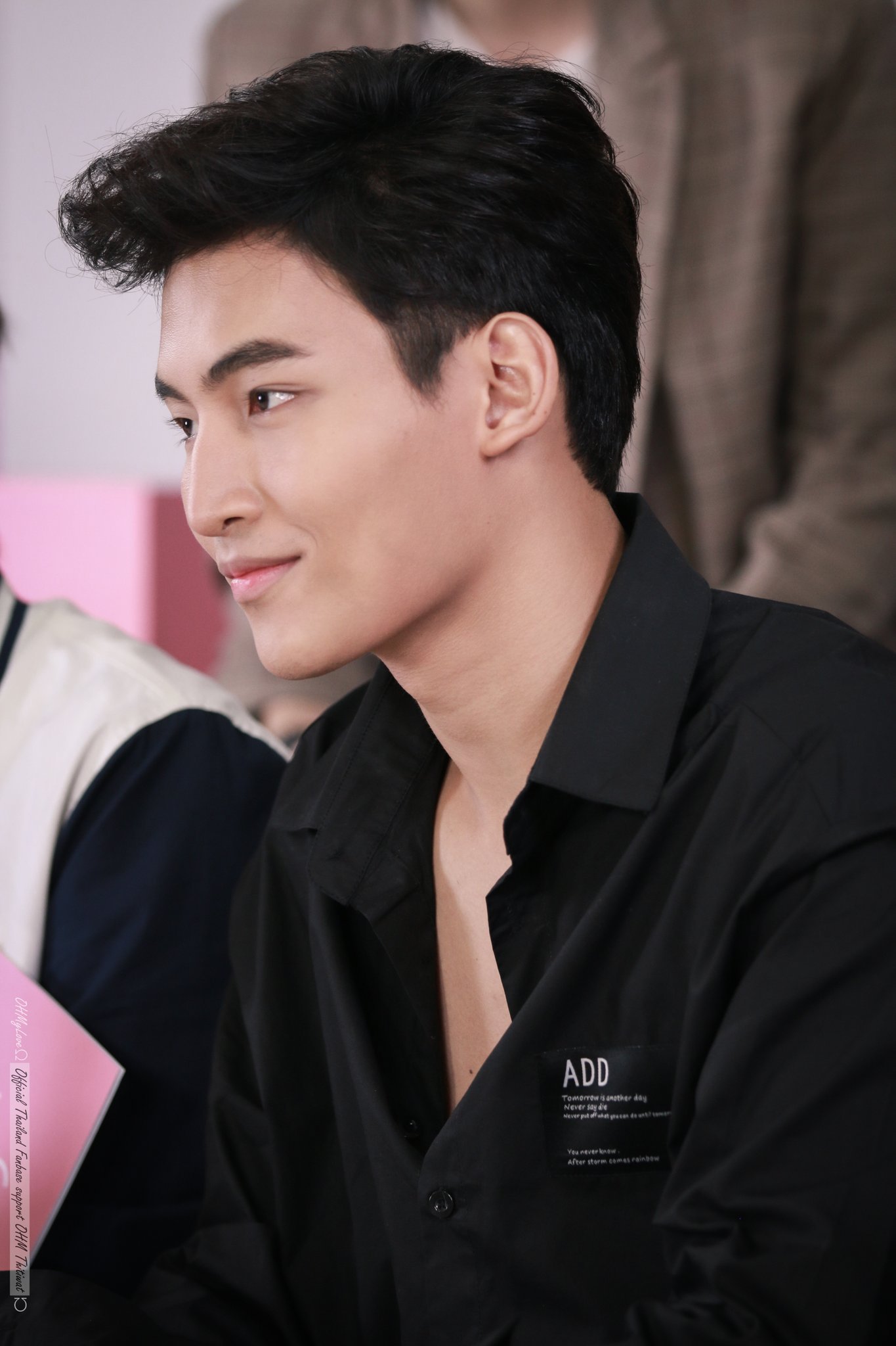 ="gncntzsndk">提迪瓦·立帕拉赛(ohm),1997年3月26日出生于泰国清莱