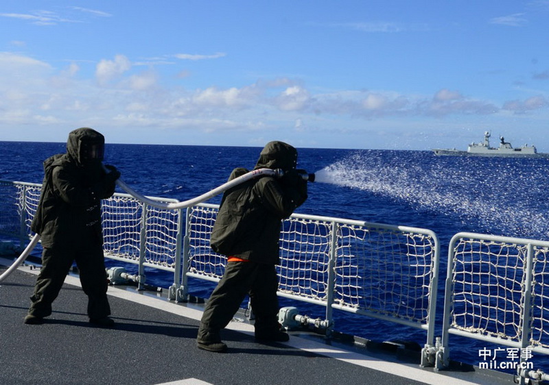 中国海军防火服