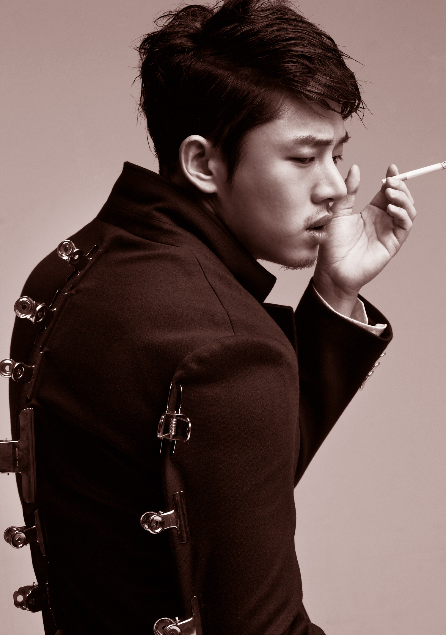  p>刘亚仁 i>(         ,yoo ah in) /i>,1986年10月6日出生于韩国