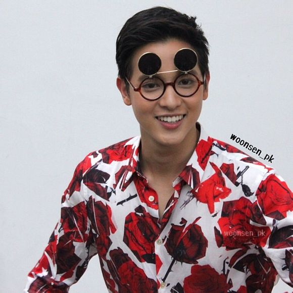  p>吉拉宇·唐思苏克(james),1993年9月19日出生于泰国披集府,泰国男