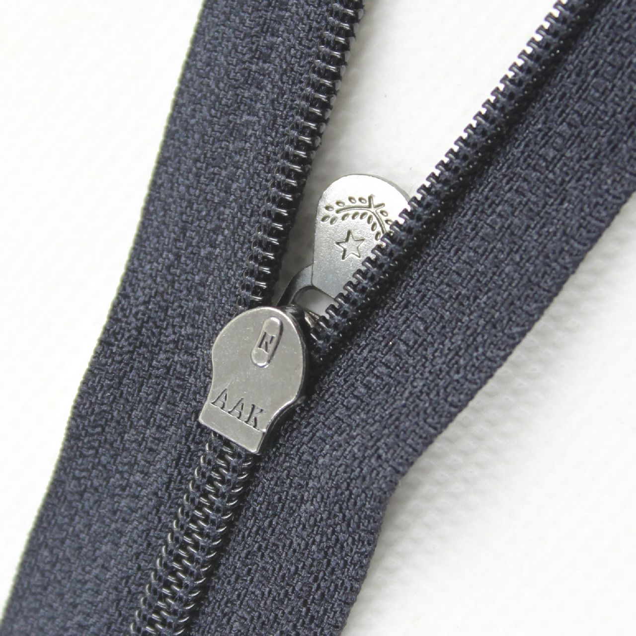 aak拉链