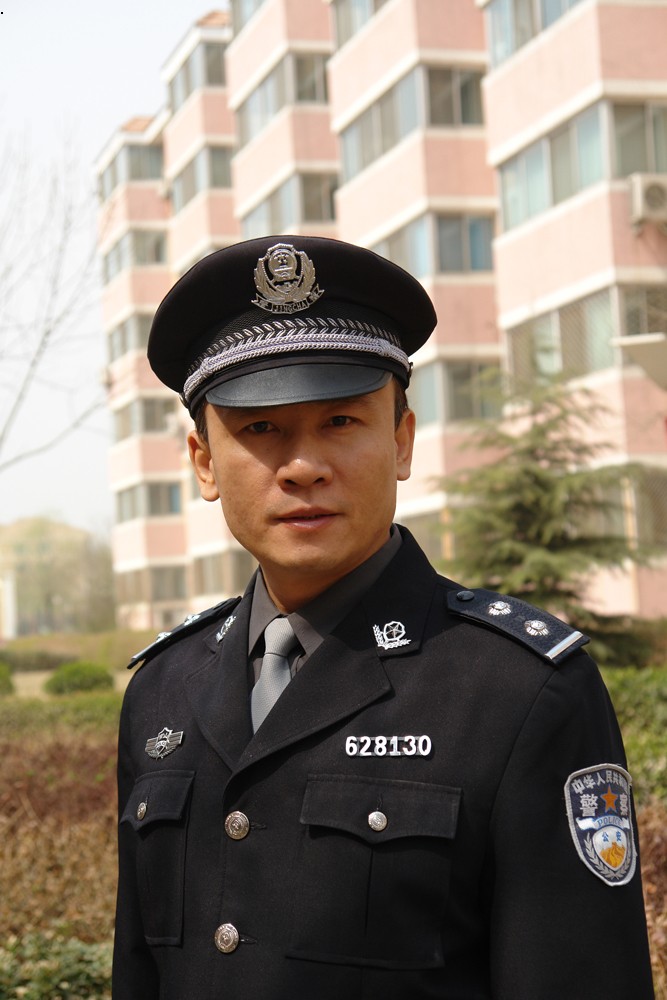 吕一丁