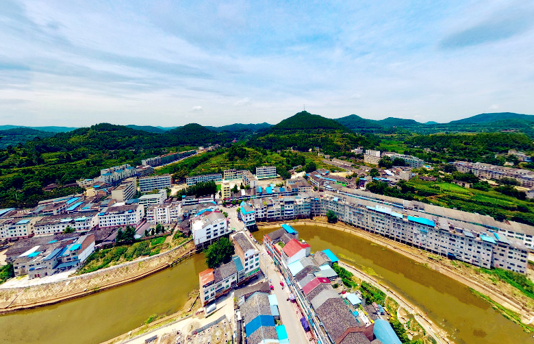 y83o">玉龙镇位于 a target="_blank" href="/item/盐亭县/7118055"