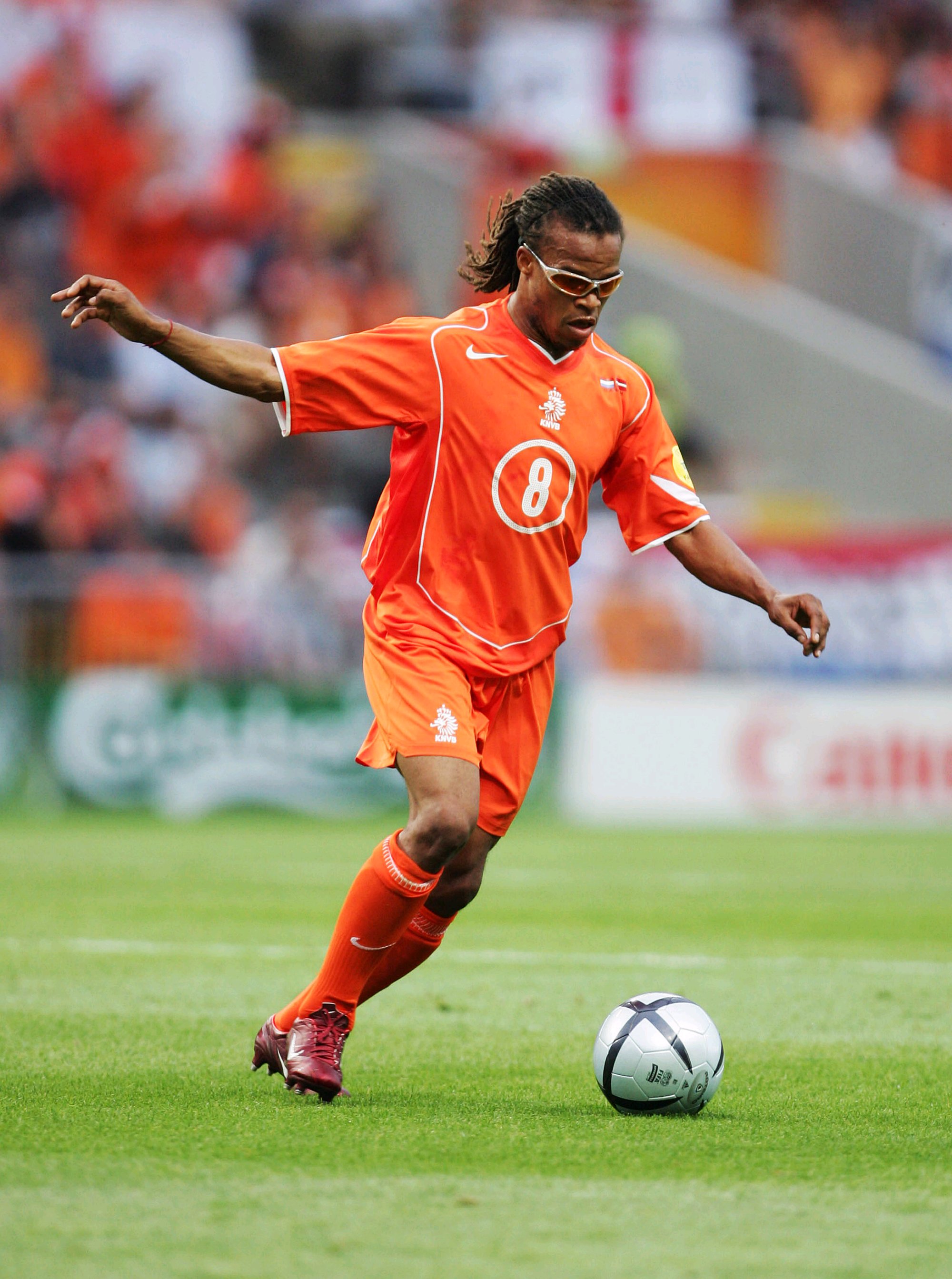  p>埃德加·戴维斯(edgar davids),全名埃德加·斯蒂文·戴维斯(edgar
