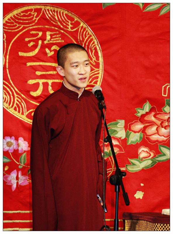 史爱东