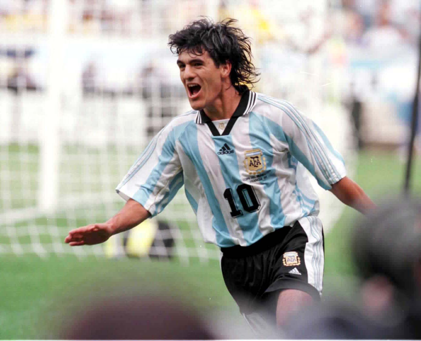  p>阿里尔·奥特加(ariel ortega),1974年3月4日出生于阿根廷 a href=