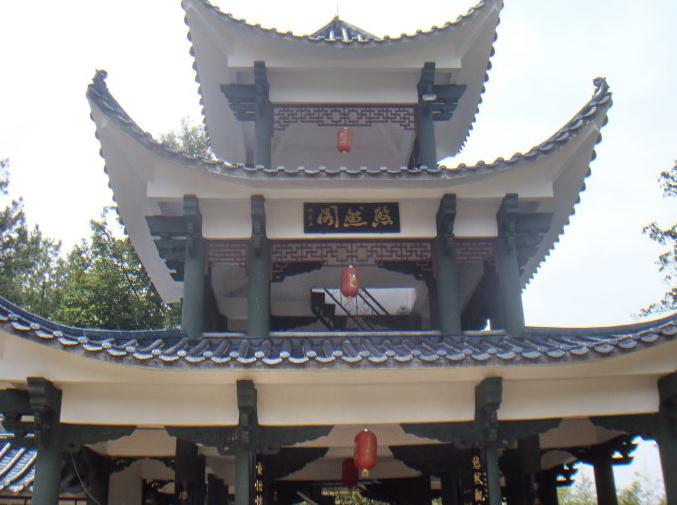 一处建于清代中期的家族祠堂建筑,属于沈氏宗族祭祀祖先和先贤的场所