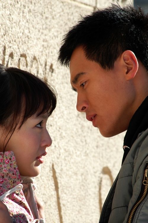  p>《生于80后》是由 a target="_blank" href="/item/汪涛/5095610"