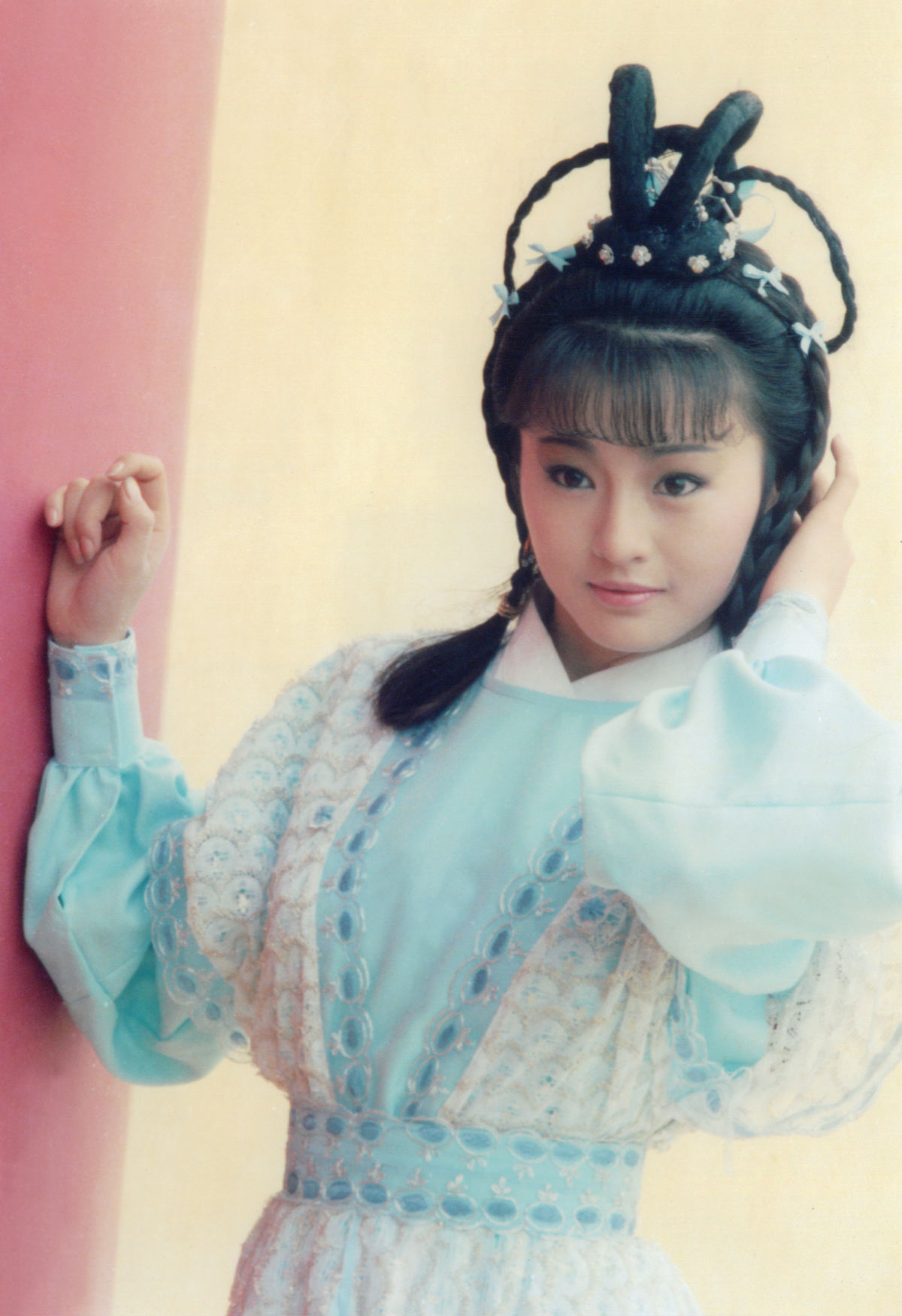  p>李赛凤,1965年2月14日生于 a target="_blank" href="/item/香港