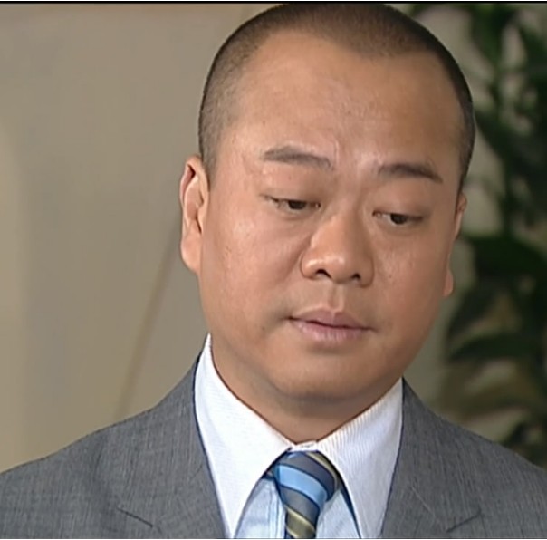  p>欧阳震华 i>(bobby au—yeung) /i>,1961年7月28日出生于中国香港