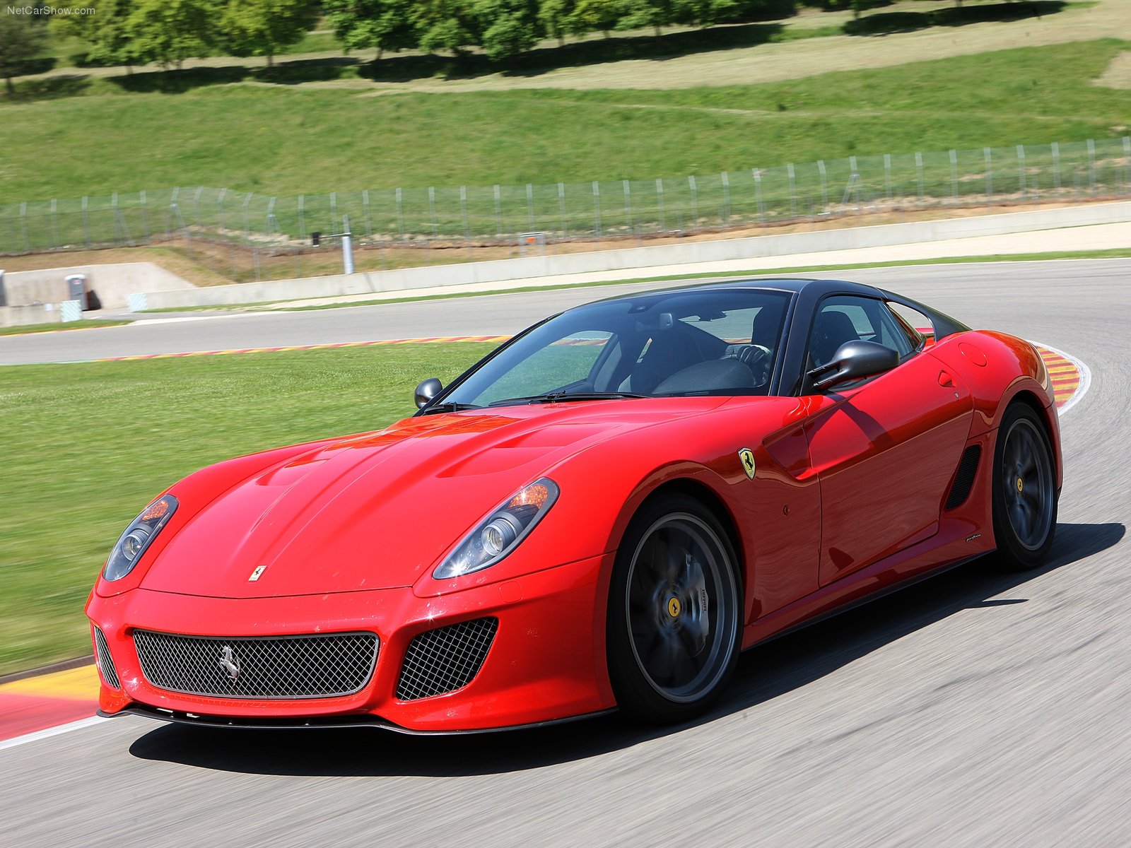 法拉利599gto(法拉利599gto新加坡多少钱)