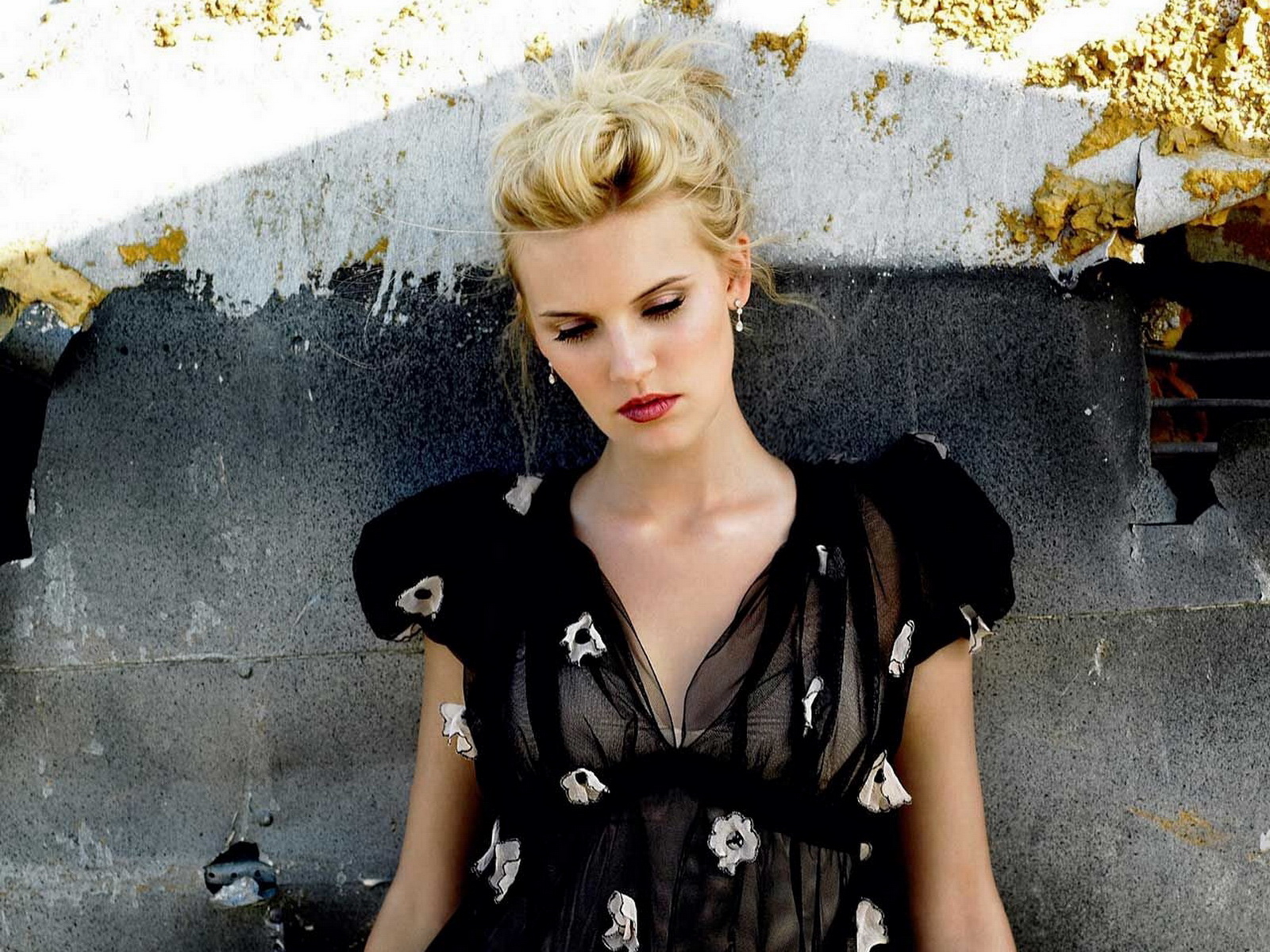  p>玛姬·格蕾斯 i>(margaret grace) /i>,1983年9月21日出生于美国