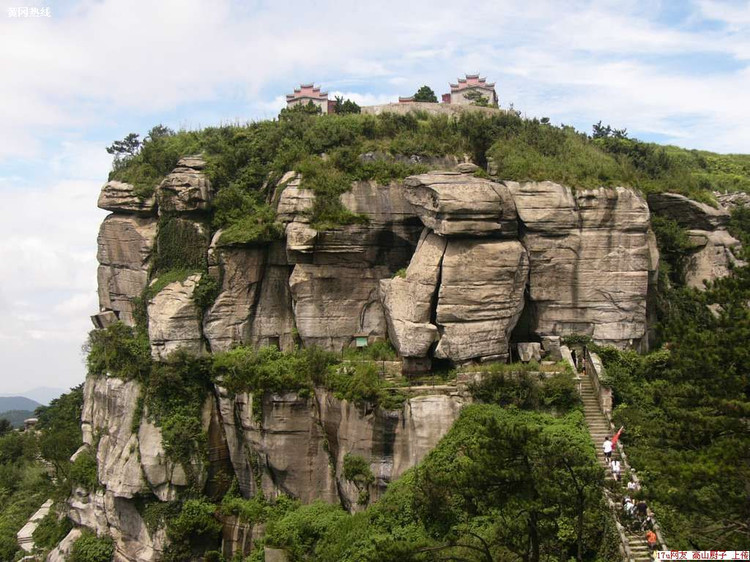 县天台山是位于 a target="_blank" href="/item/湖北">湖北 /a>省 a