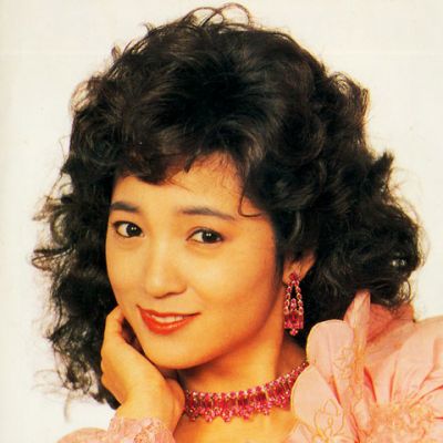  p>《sexy night》是1987年鲍翠薇演唱的一首歌曲,所属专辑《爱的革命