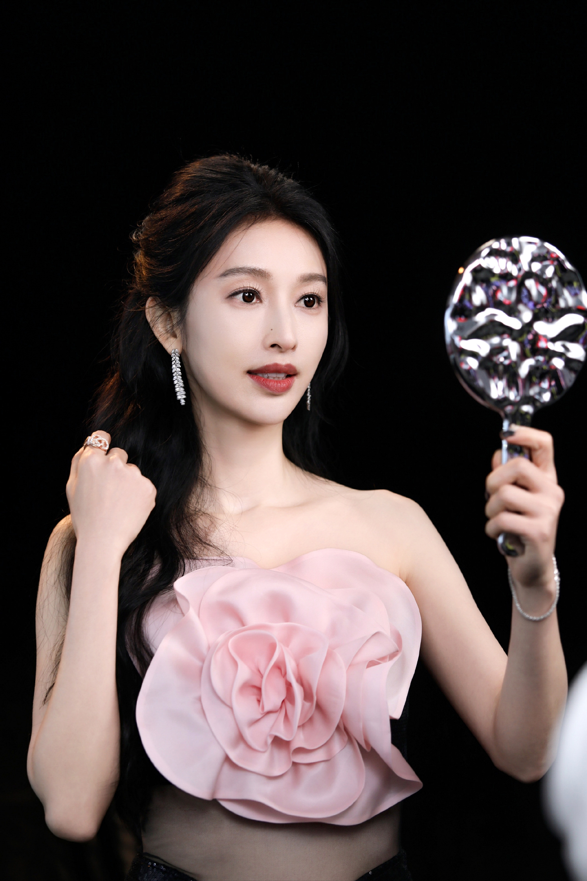 data-lemmaid="10989247">桂林市,中国内地女演员,毕业于<a