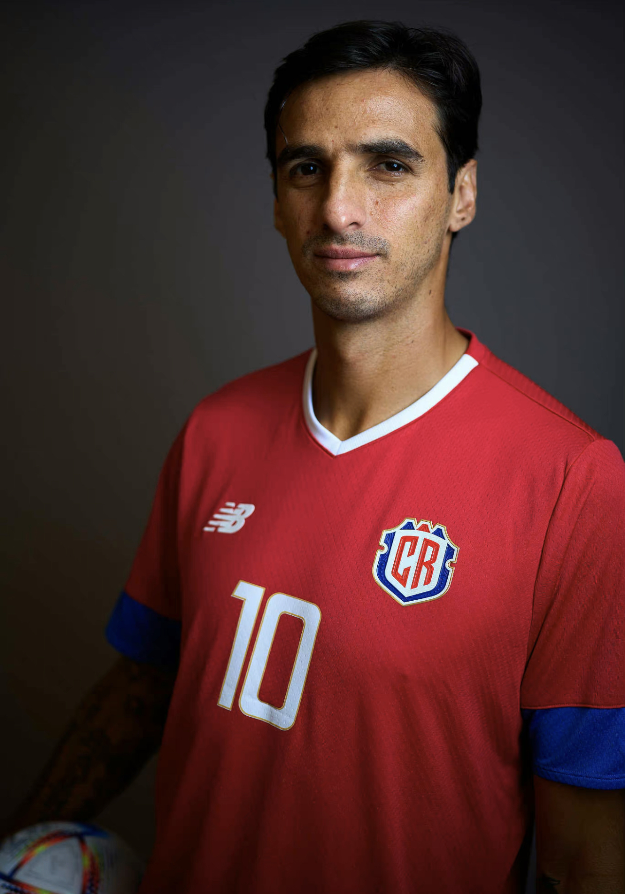  p>布赖恩·鲁伊斯(bryan ruiz gonzalez),1985年8月18日出生于哥斯达