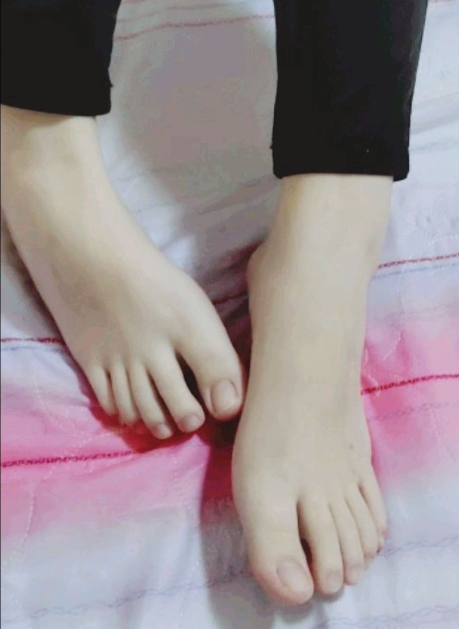  p data-id="gnbl09j83z">罗马脚(roman foot)也称为正方型,这种脚型5