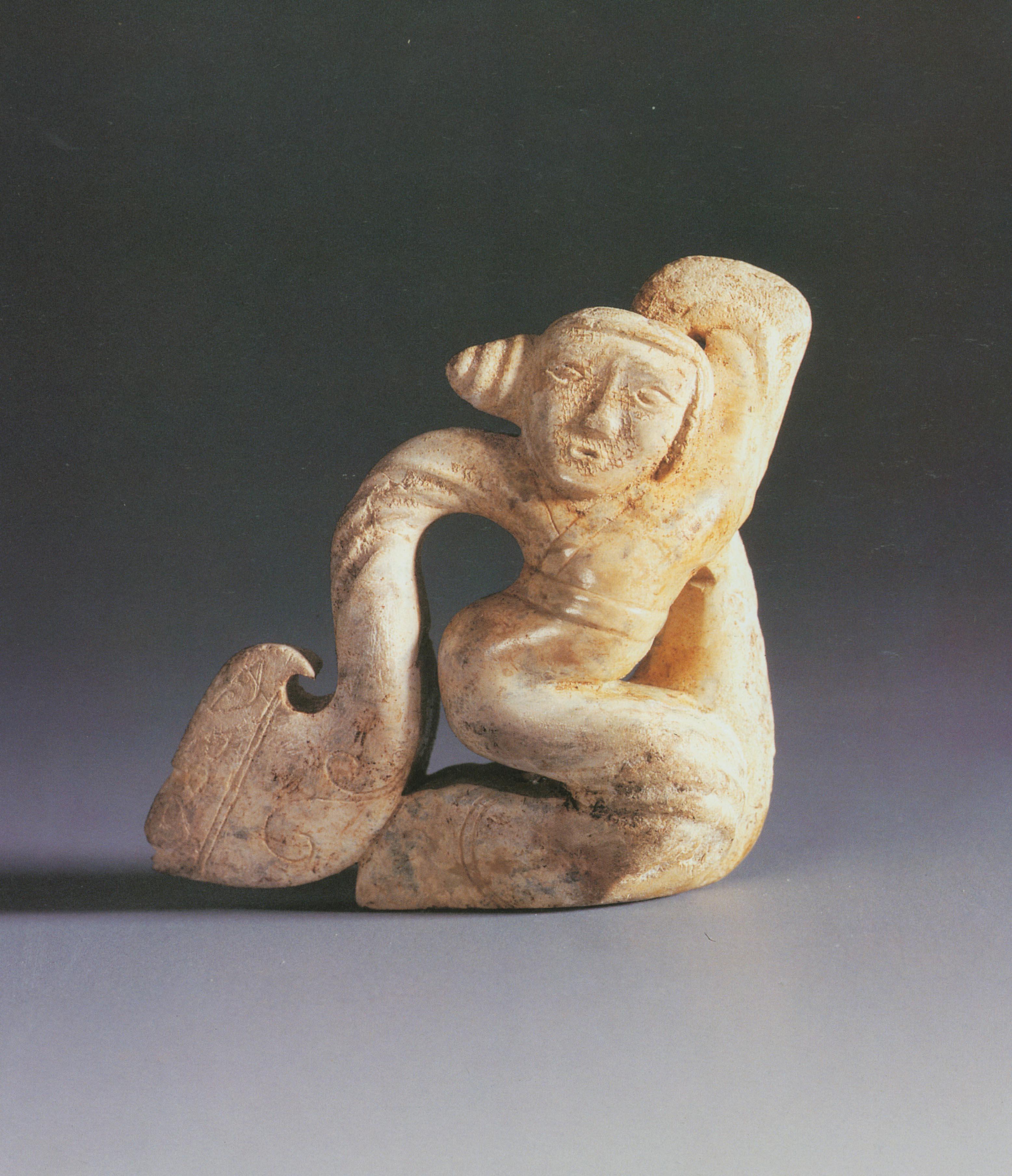圆雕长袖玉舞人