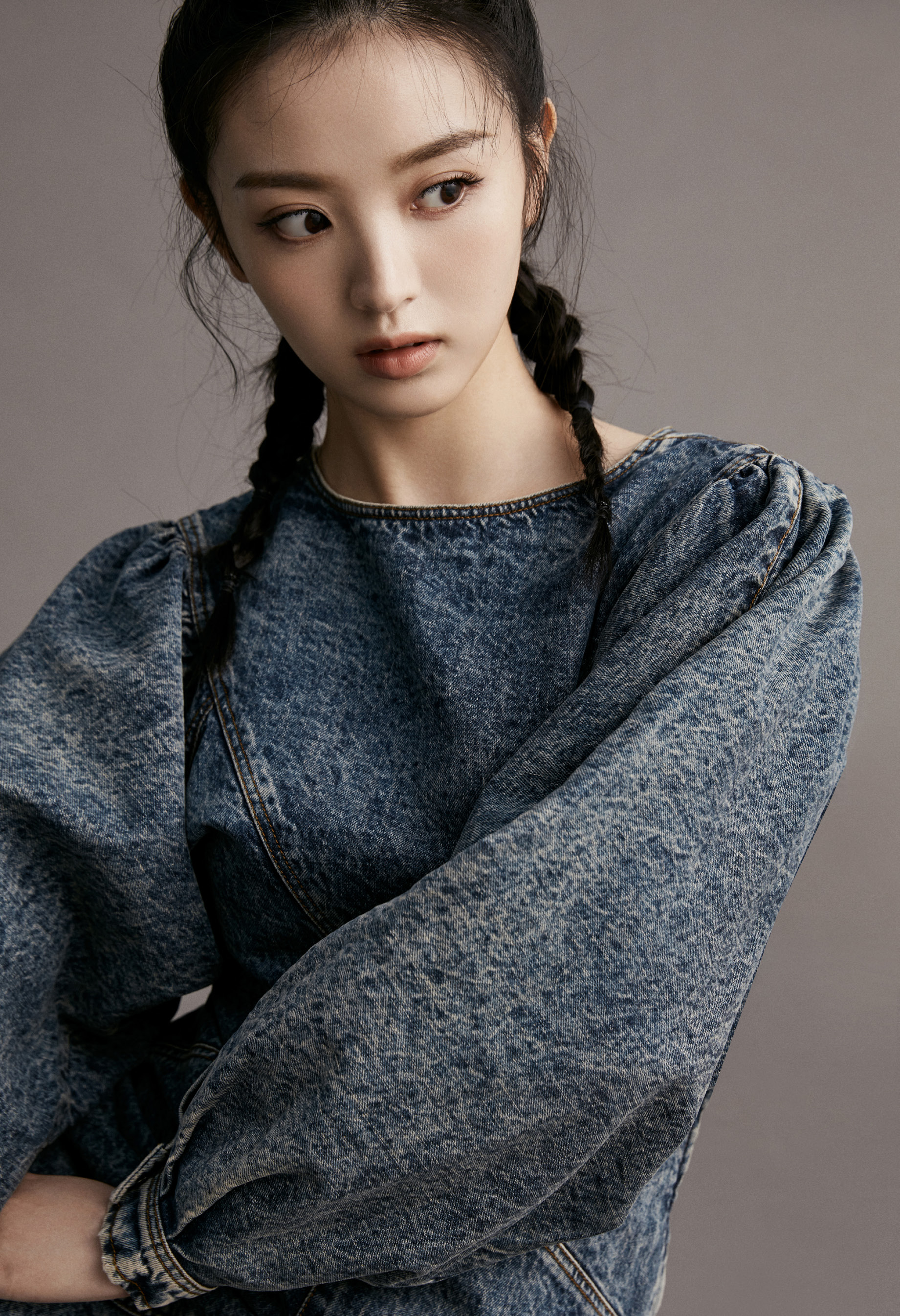  p data-id="gncq0qra32">田曦薇,1997年10月14日出生于重庆市,毕业于