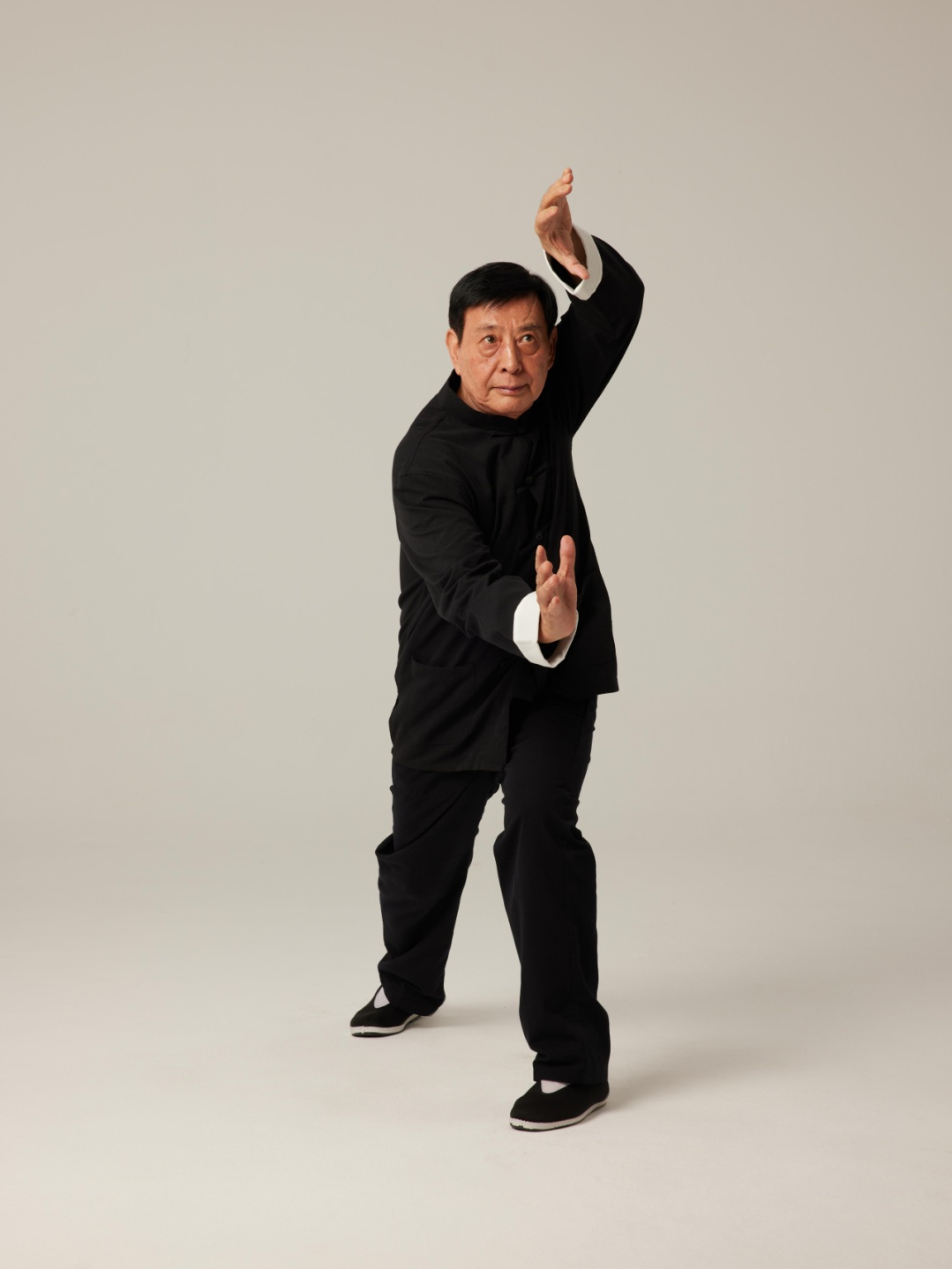 id="udschkv6luiu">现任卢氏心意六合拳研究会总教练