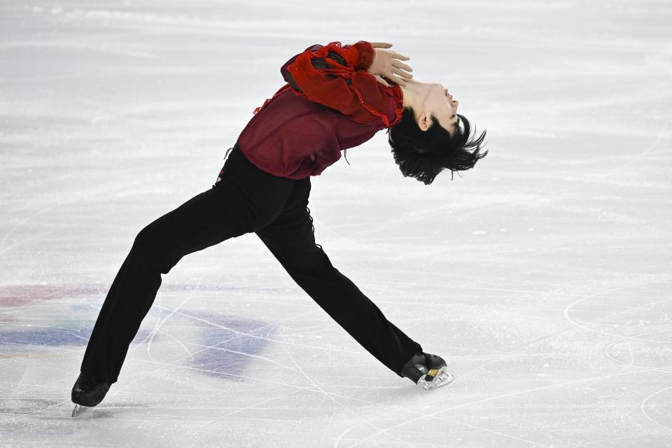 junhwan),男,2001年10月21日出生于韩国首尔,韩国花样滑冰运动员,效力