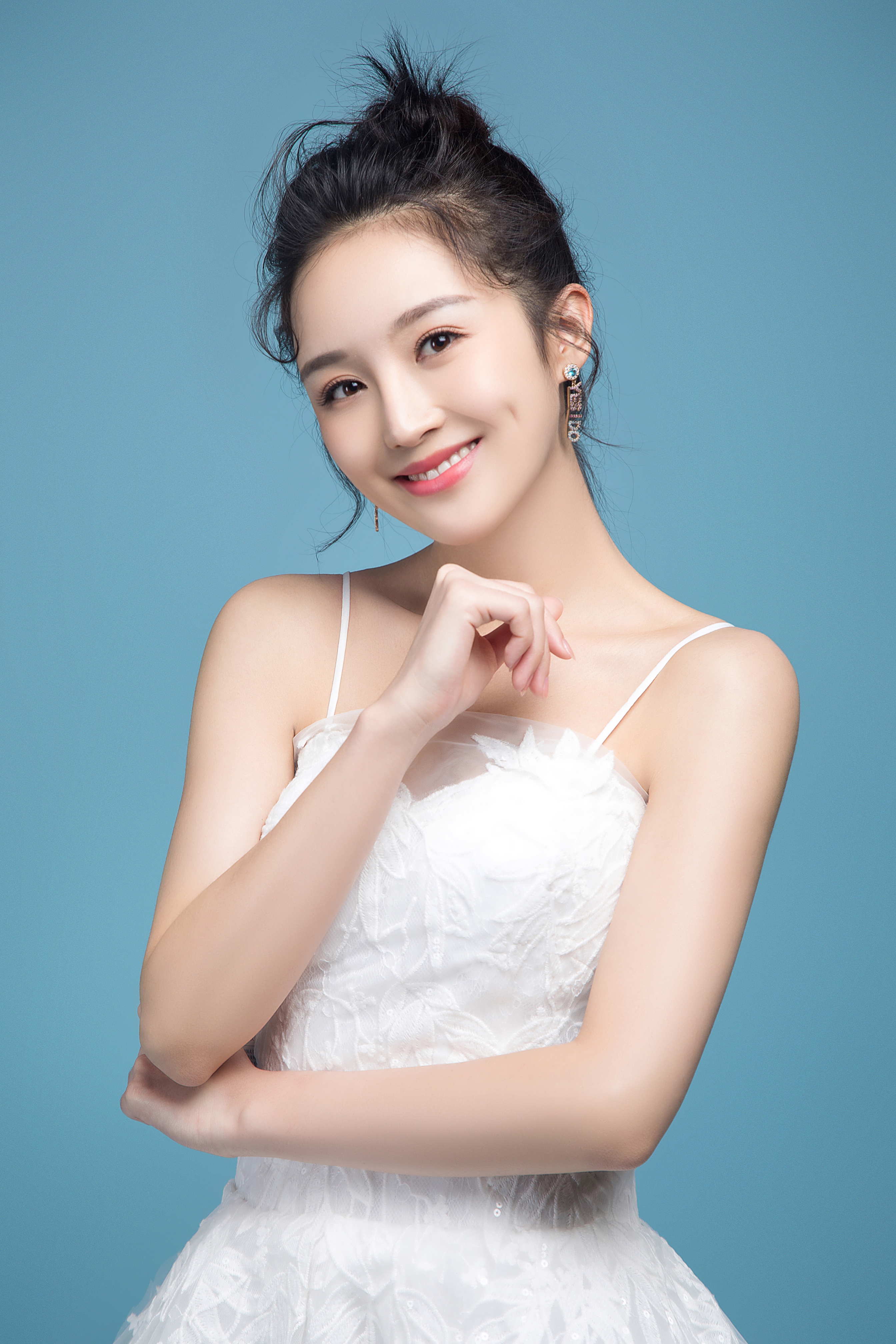  p>陆烟,出生于吉林省长春市,中国内地女演员.