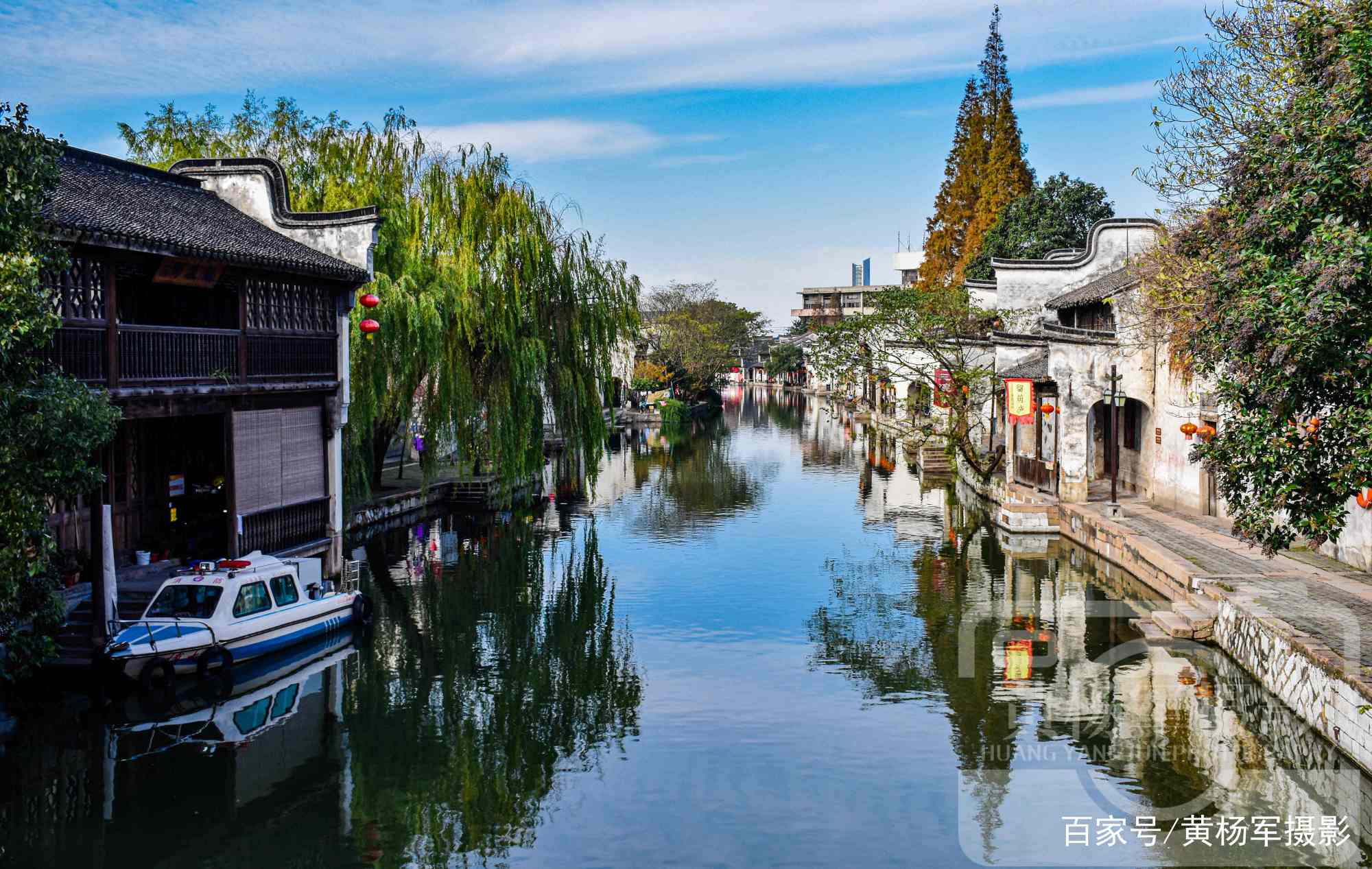 浙江湖州南浔古镇，蓝天下的江南水乡安静古朴美丽如画，看看咋样_百科TA说