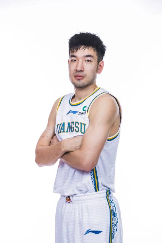 王洪（1992年8月出生的中国篮球运动员）_百度百科