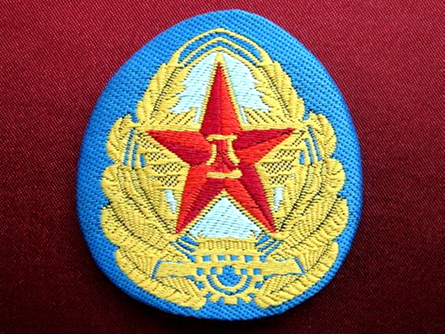 中国人民解放军空军帽徽