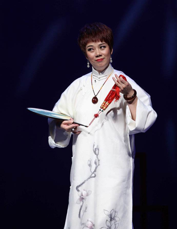 熊明霞,女,湖北宜昌人, a target="_blank" href="/item/上海京剧院