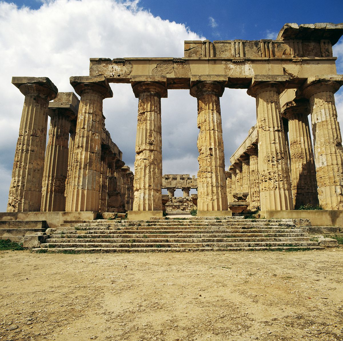  p>多立克柱式(doric order)是 a target="_blank" href="/item/古典