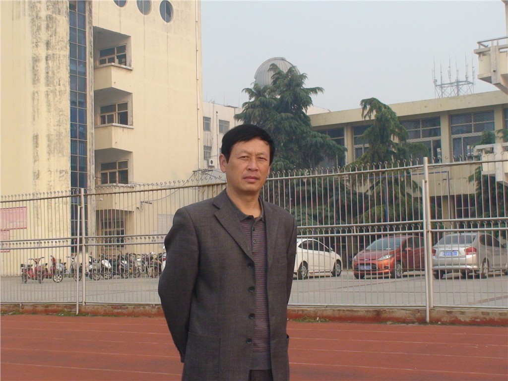  p>亳州市谯城中学于2013年7月正式成立,是在安徽省示范高中亳州二中