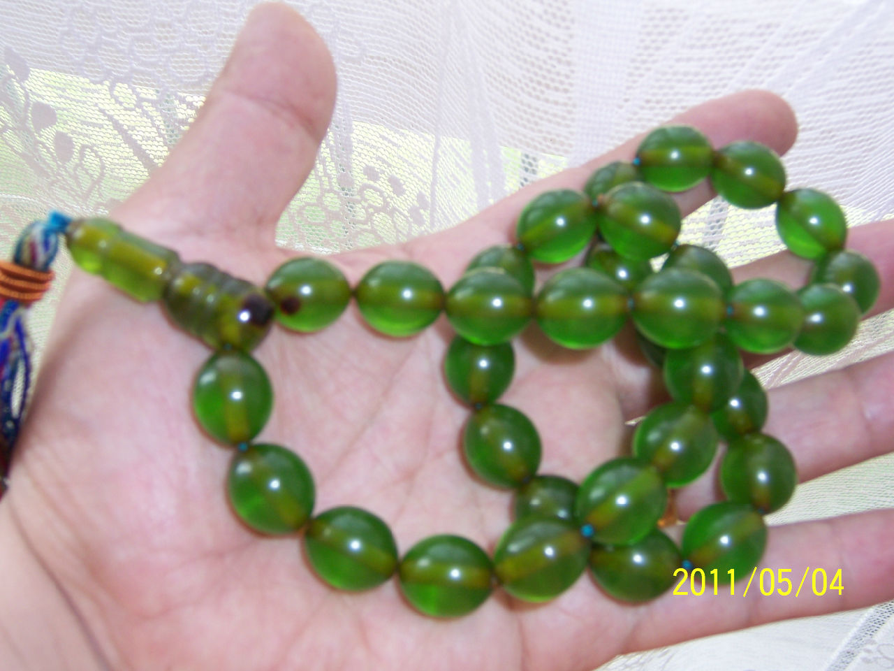  p>绿珀也叫绿琥珀(almashite)和 a target="_blank" href="/item