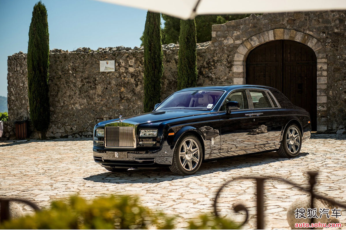 data-ctrid="2k8zsjeux1c">幻影系列(phantom family)是劳斯莱斯汽车