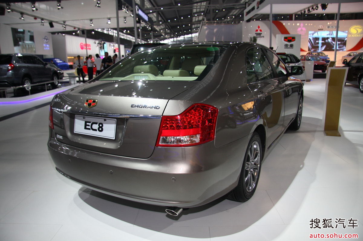 吉利帝豪ec8