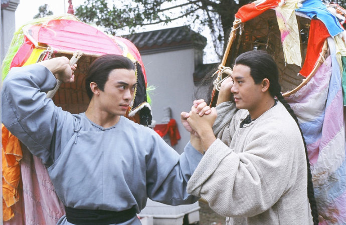 《南拳北腿》是由 a target="_blank" href="/item/香港电视广播有限