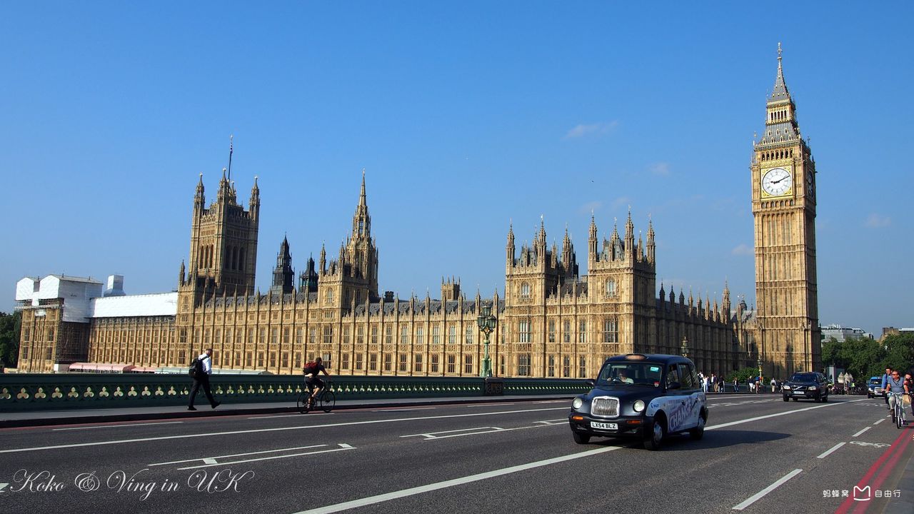 p>伊丽莎白塔(the elizabeth tower),旧称钟塔(the clock tower)