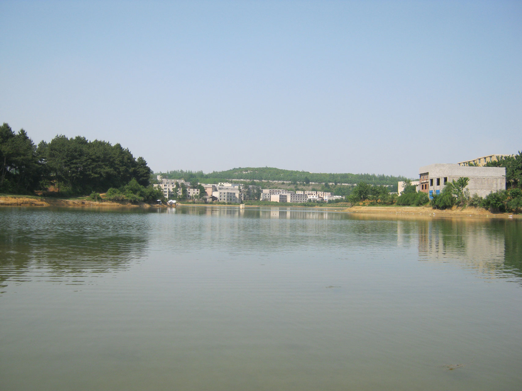  p>十二滩公园位于贵阳市 a target="_blank" href="/item/金阳新区">