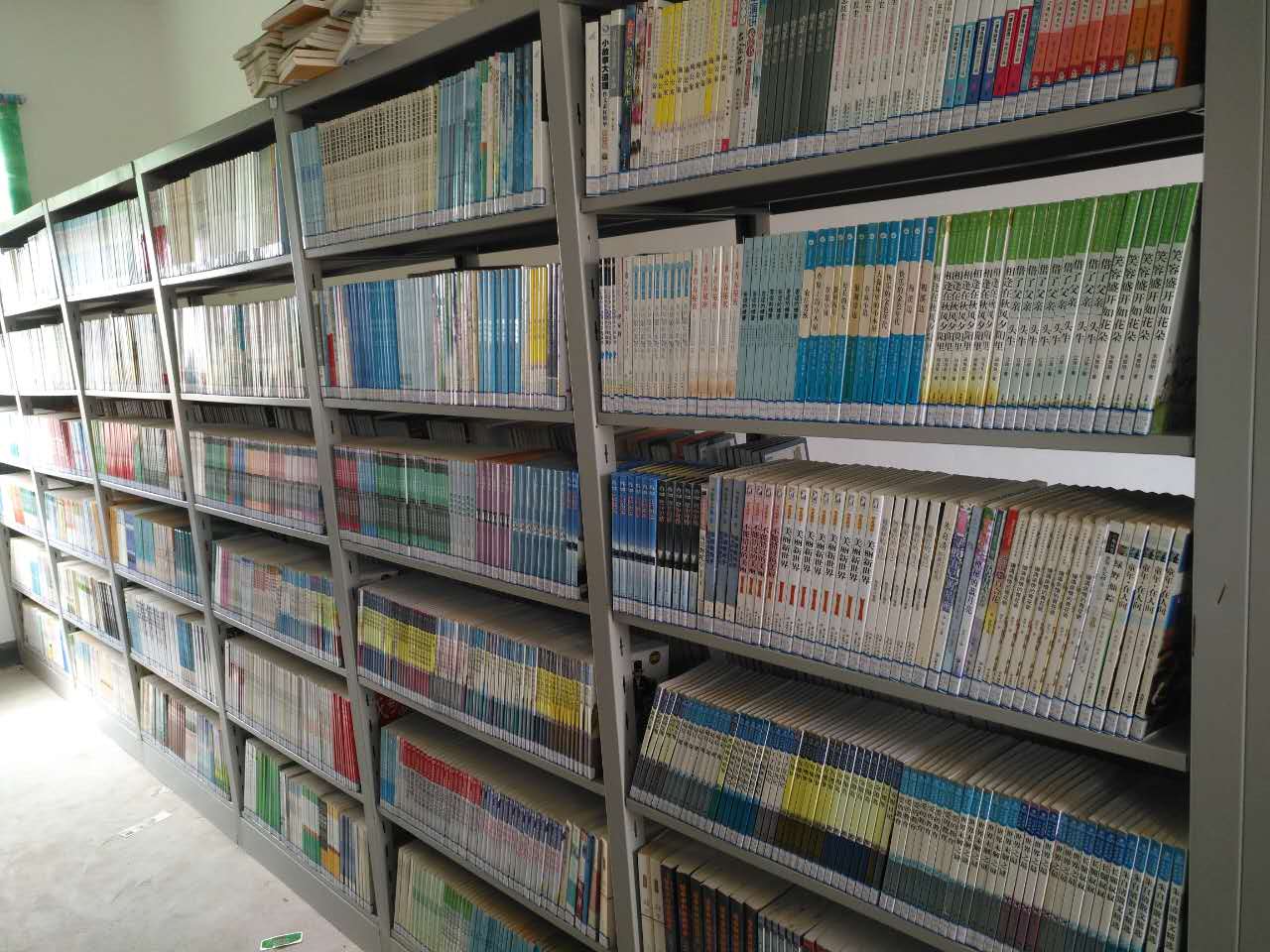  p>宿松县许岭初级中学始建于2002年,由原许岭高级中学初中部和灯塔