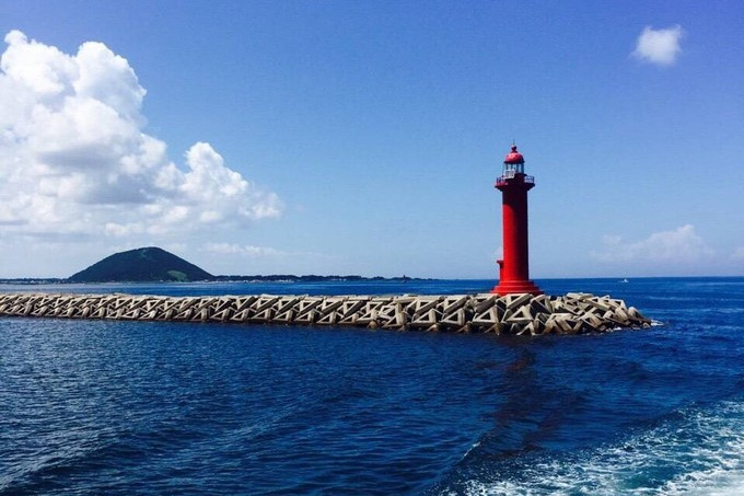 海女之岛,灯塔之岛等别名的牛岛是位于济州东部的一座离岛