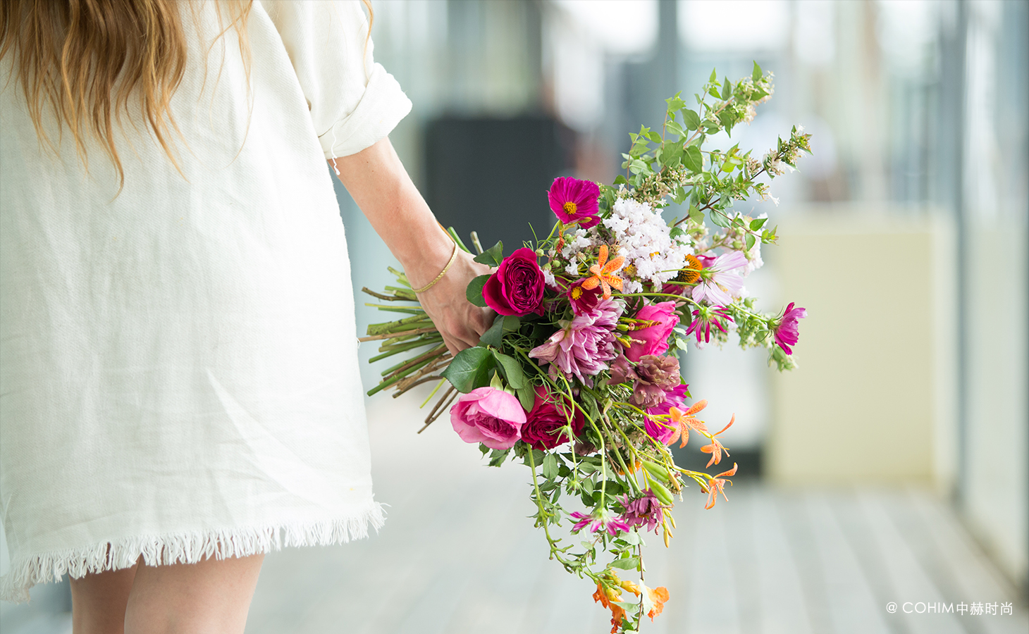  p>花卉艺术的简称,常称为插花(ikebana).
