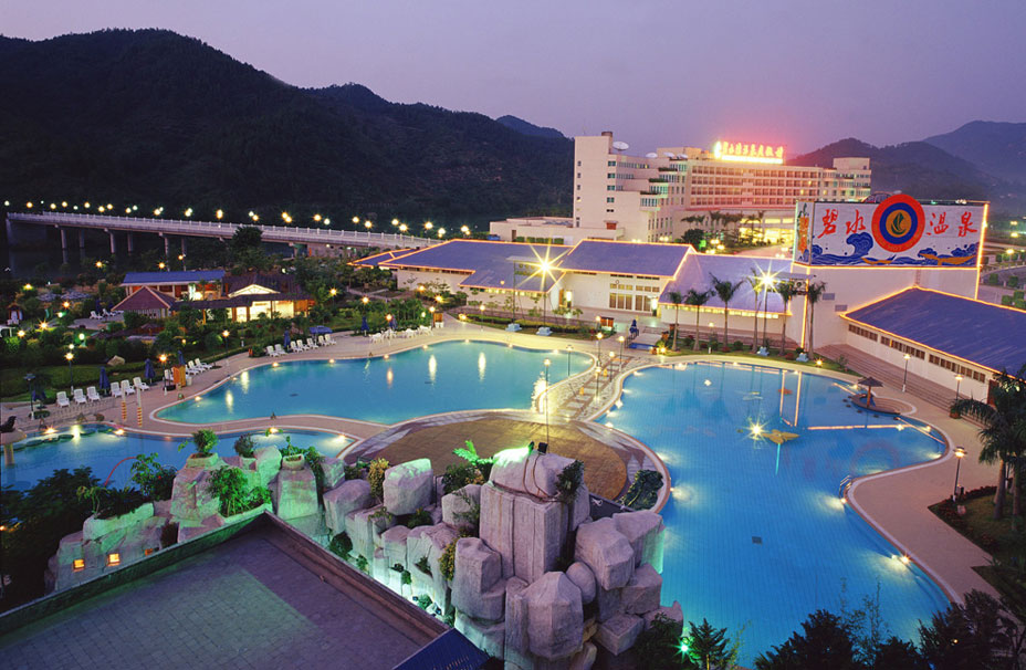  p data-id="gnywt9re9g">碧水湾温泉度假村位于广州市从化流溪温泉