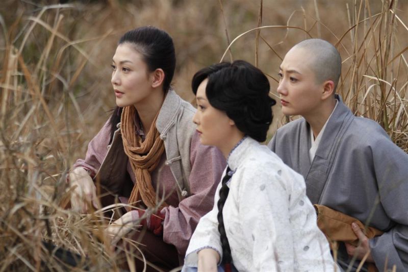  p>《五台山抗日传奇之女兵排》(别名:《铿锵玫瑰之女兵排》)是 a
