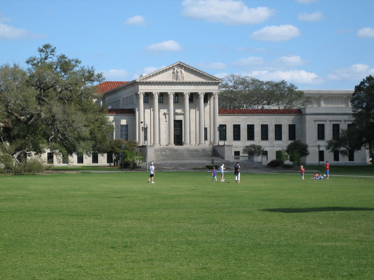 路易斯大学