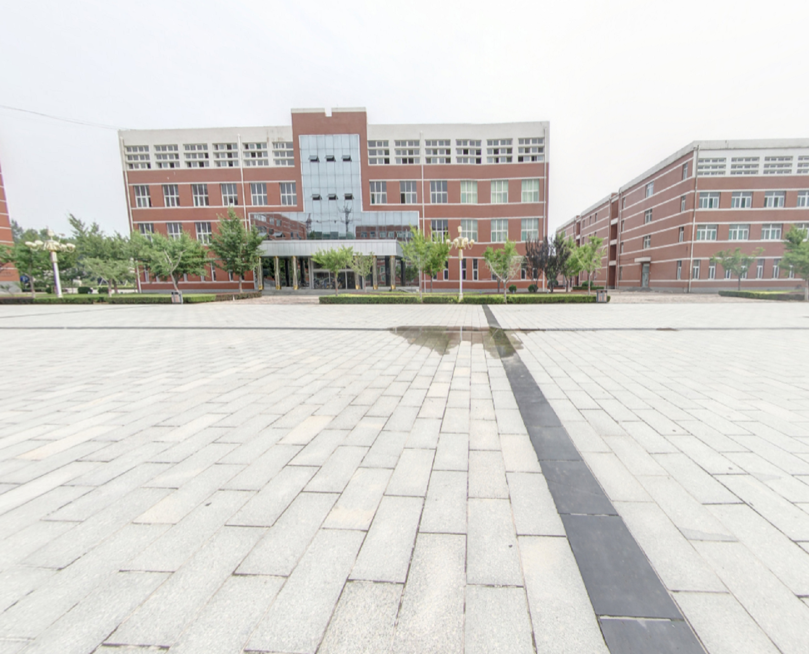 山西大学商务学院