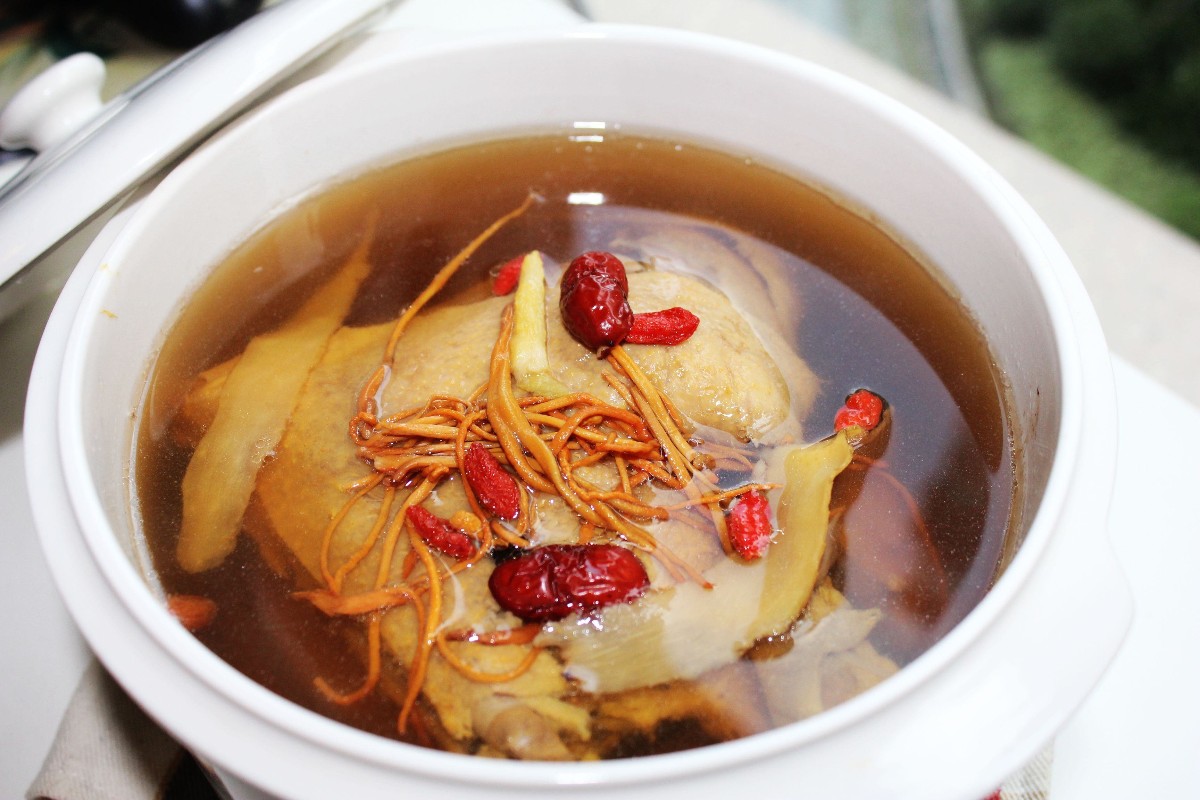 虫草花炖老鸡汤